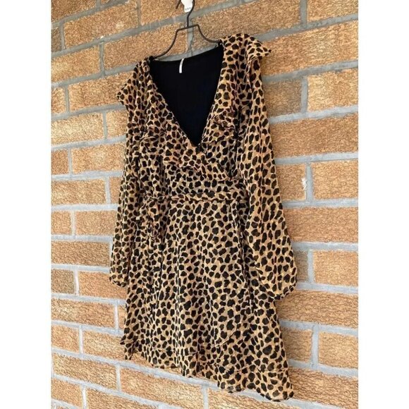 Free People Leopard Print Frenchie Mini Wrap Dress medium - Picture 11 of 16